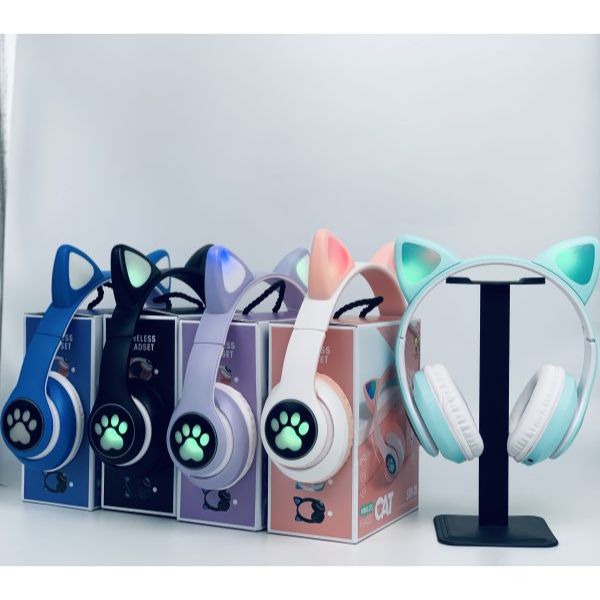 STN-28 Cute Cat Wireless Bluetooth Headphones - LED Light & Random Colors